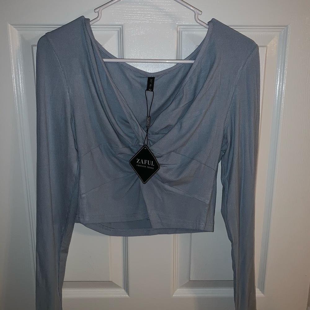 Cropped Long Sleeve V-Neck
